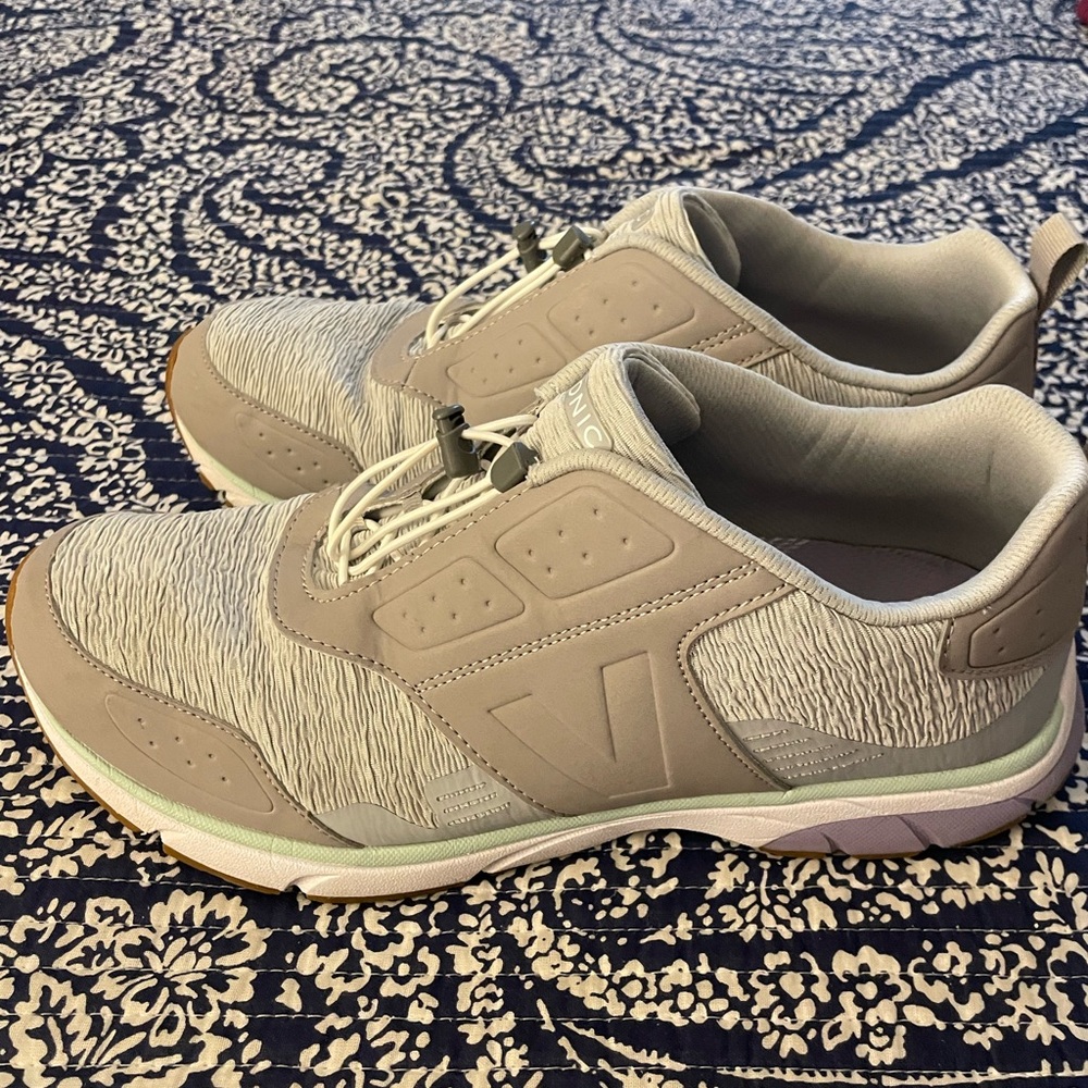 Vionic Women's Beige Athletic Slip-On Sneakers - Picture 2 of 4